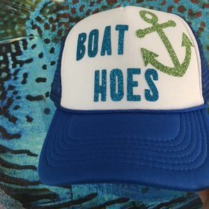 snapback trucker hat